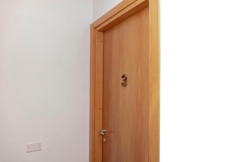 デラックスルーム, Fattoria Il Laghetto