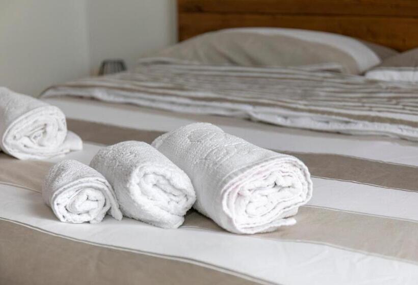 デラックスルーム, Fattoria Il Laghetto