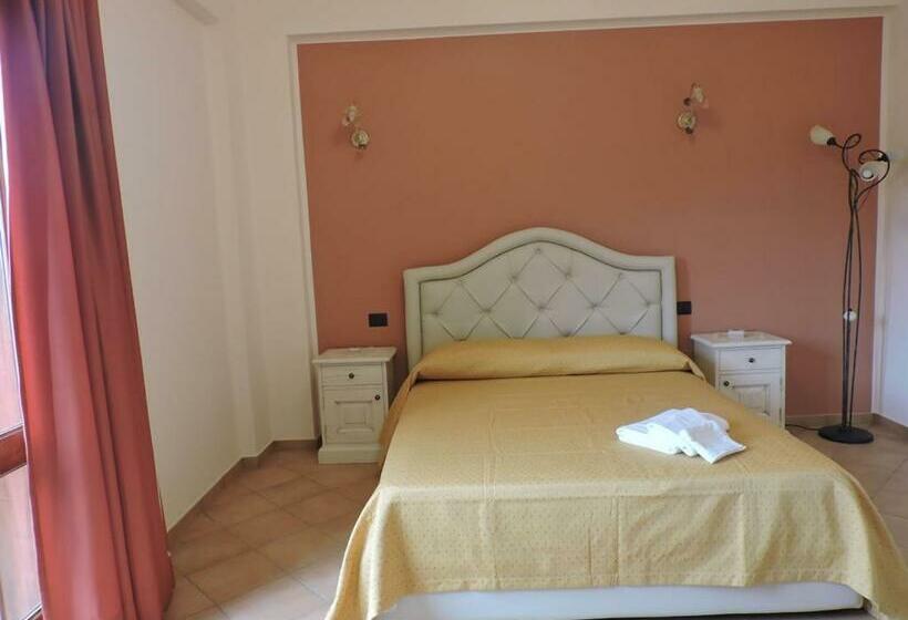 デラックスルーム, La Torre