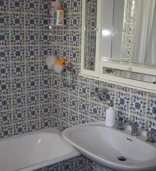 庭の見えるシングルルーム, La Rocca Mia House B&b