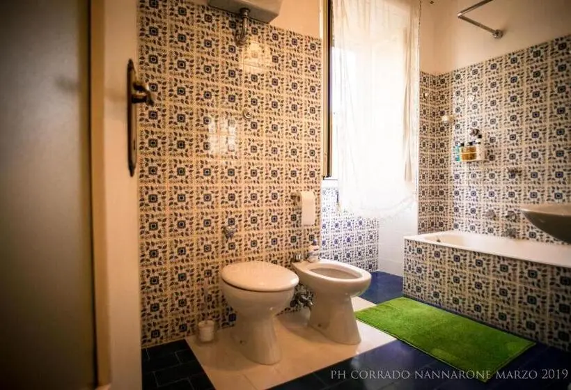 バルコニー付きシングルスタンダードルーム, La Rocca Mia House B&b