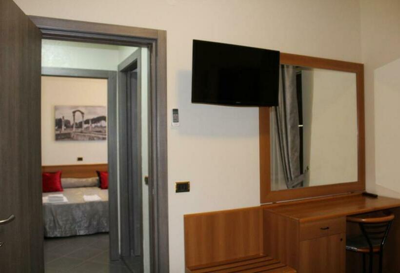 Четырехместный Номер Классик, Il Postiglione Hotel   Sala Ricevimenti Minturno