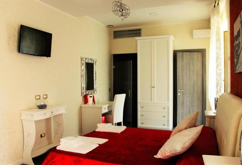 小型套房带阳台, Il Postiglione Hotel   Sala Ricevimenti Minturno