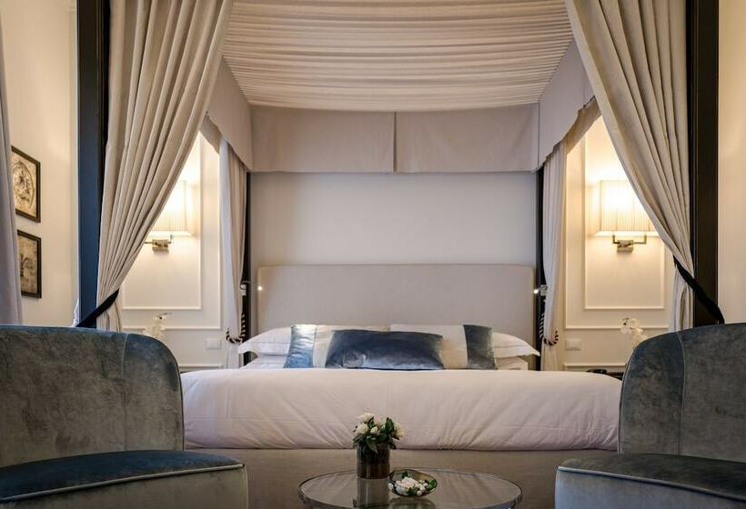 سوئیت جونیور با چشمانداز باغ, Villa Lanzirotti Luxury Property