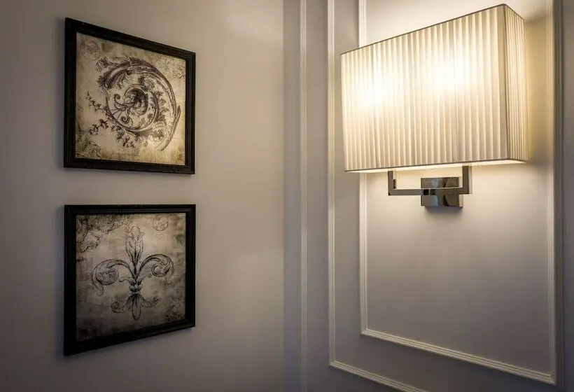庭の見えるジュニアスイート, Villa Lanzirotti Luxury Property