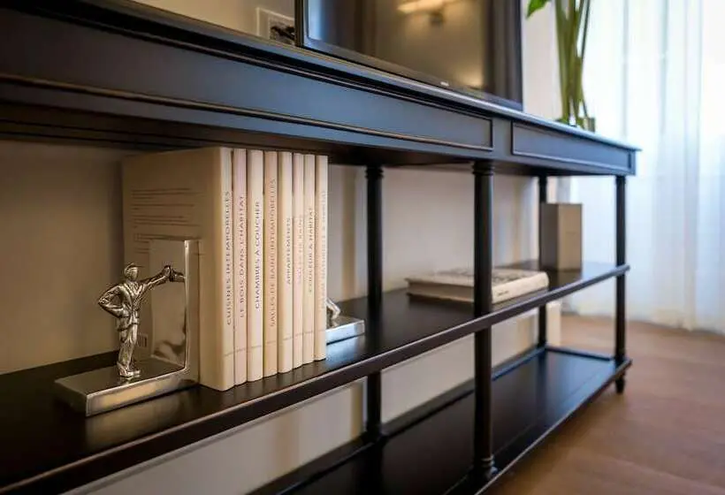 庭の見えるジュニアスイート, Villa Lanzirotti Luxury Property