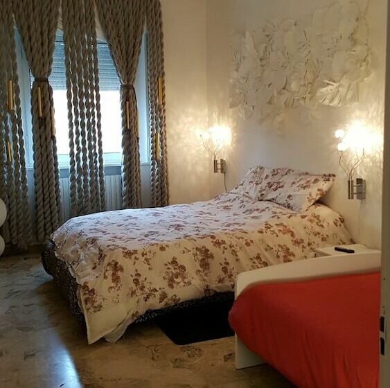 اتاق راحتی سه تخته, B&b Tempio Malatestiano