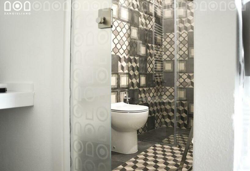 스탠다드 룸, Sangiuliano