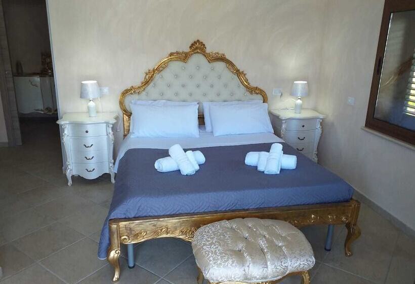 غرفة قياسية, Ruben Holiday