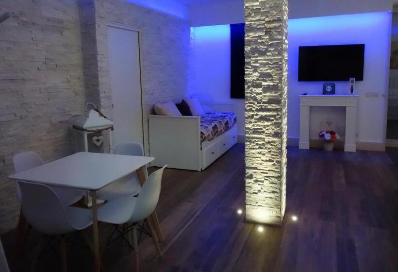 سوییت با چشم‌انداز باغ, La Dolce Notte