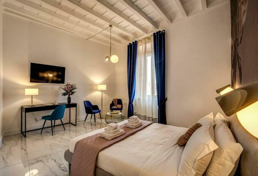 سوییت جونیور, Little Queen Pantheon