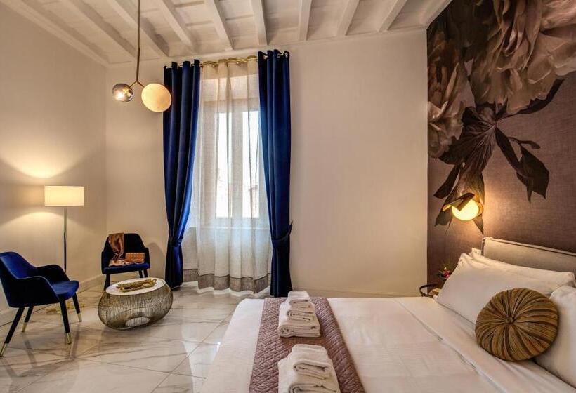 سوییت جونیور, Little Queen Pantheon