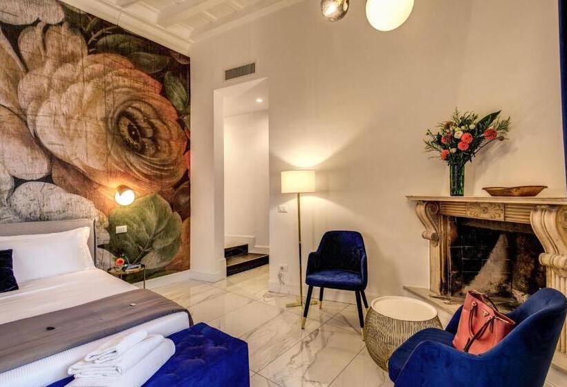 سوییت جونیور, Little Queen Pantheon