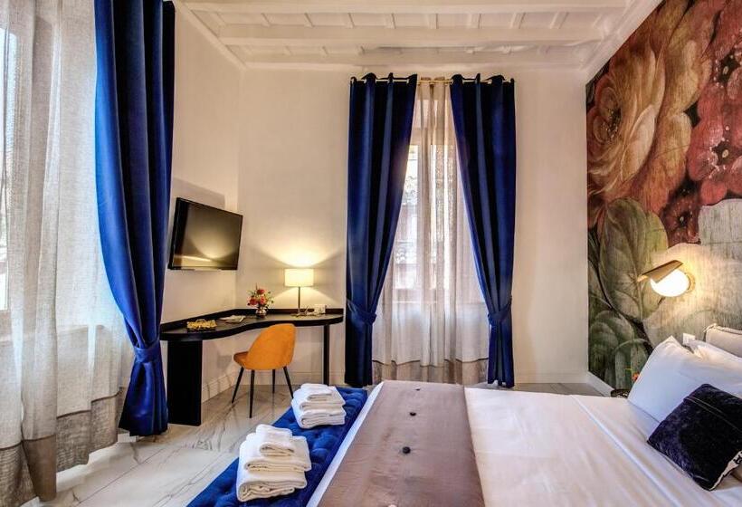 سوییت جونیور, Little Queen Pantheon