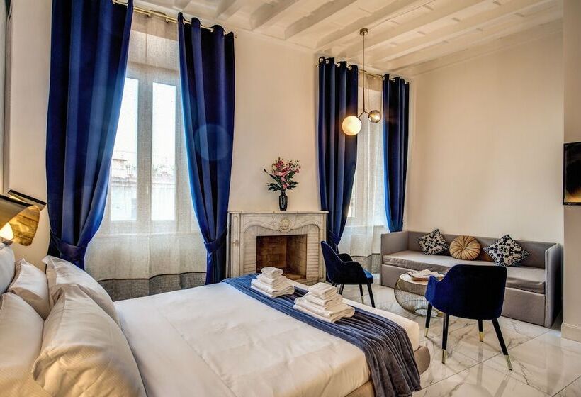 سوییت جونیور, Little Queen Pantheon