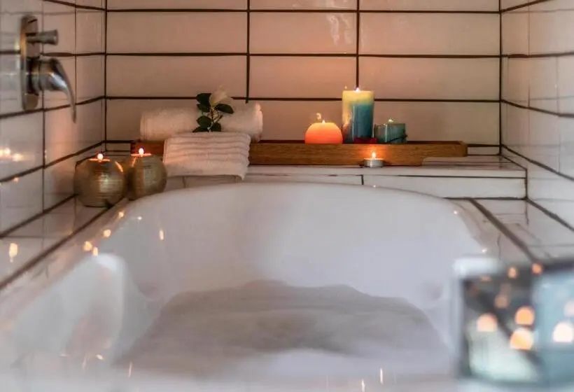 デラックススイート, B&b Alla Loggia Dell Imperatore