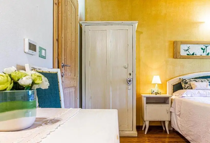 スタンダードルーム, B&b Alla Loggia Dell Imperatore