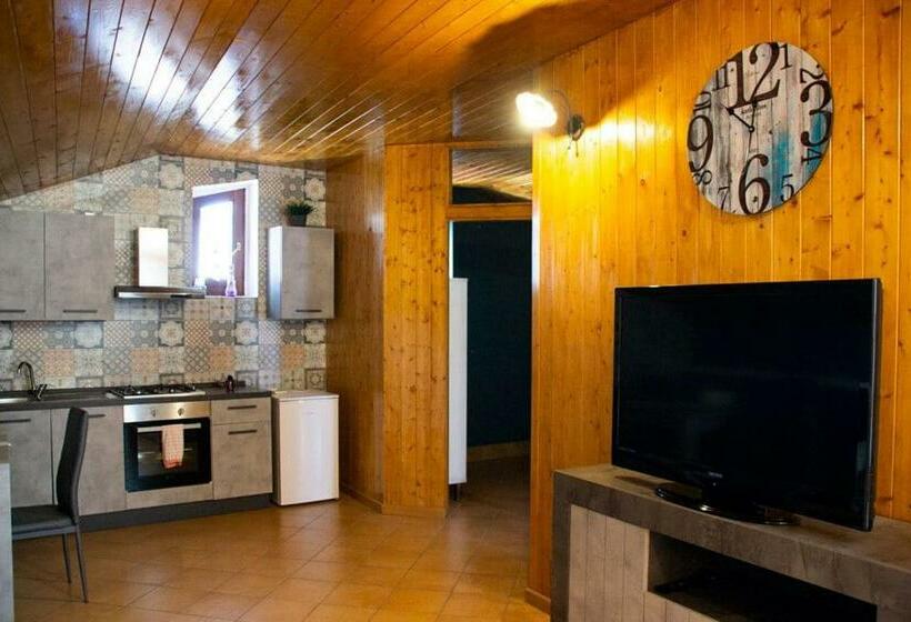 غرفة عائلية, Original Sicily