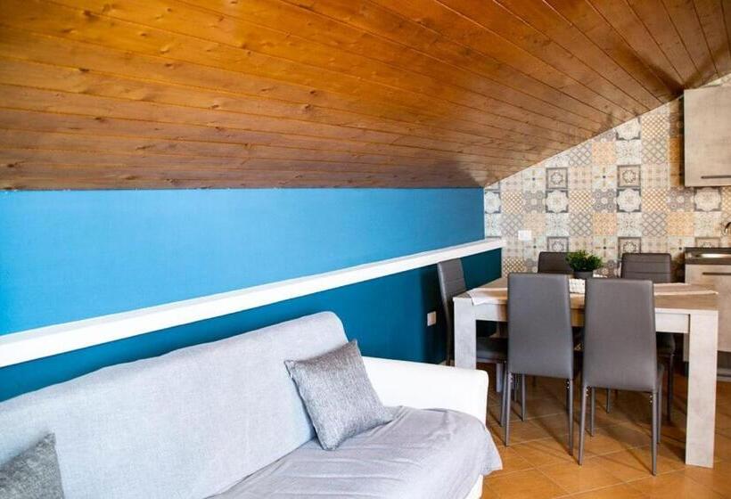 غرفة عائلية, Original Sicily