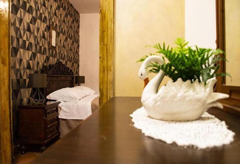 غرفة ديلوكس, Original Sicily