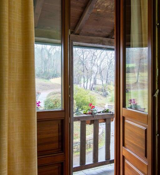 اتاق استاندارد با بالکن, Balneario Rio Pambre