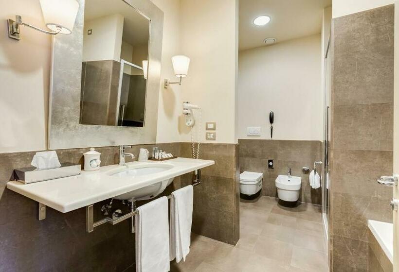 キングサイズベッドのジュニアスイート, Villa Maria Hotel & Spa