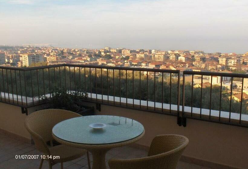 キングサイズベッドのジュニアスイート, Villa Maria Hotel & Spa