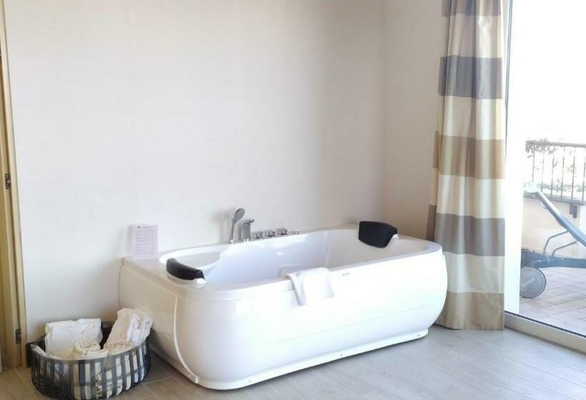 ハイドロマッサージバス付きスイート, Villa Maria Hotel & Spa