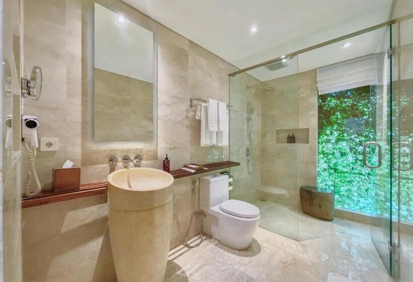 Бунгало Deluxe, Candi Beach Resort & Spa