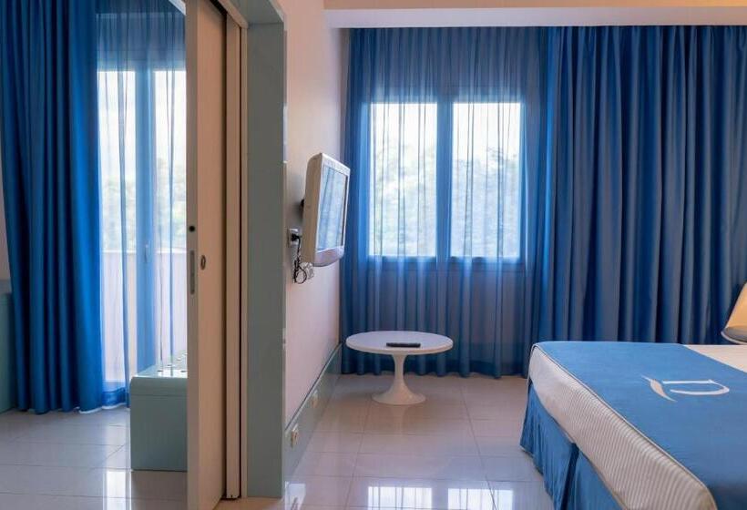 סוויטת ג'וניור נוף לים, Domina Zagarella Sicily