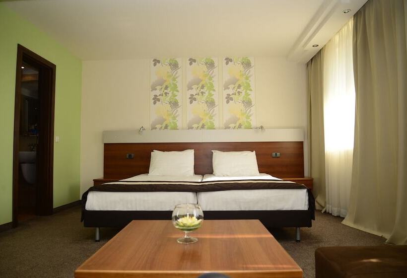 غرفة ديلوكس, Forum   Free Parking