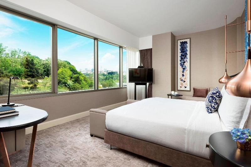 اتاق لوکس, Harbour Plaza Metropolis