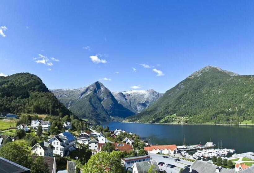 חדר סטנדרט יחיד עם נוף, Kviknes