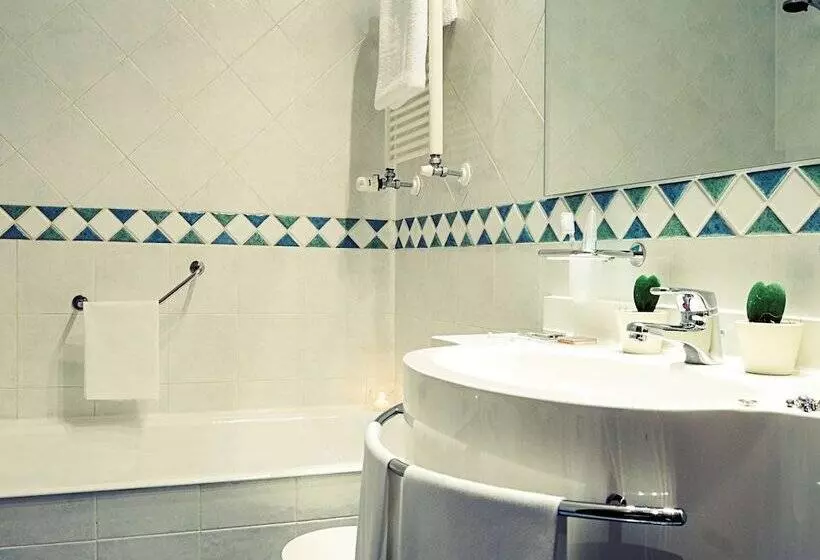 Superior-huone, Mercure Genova San Biagio