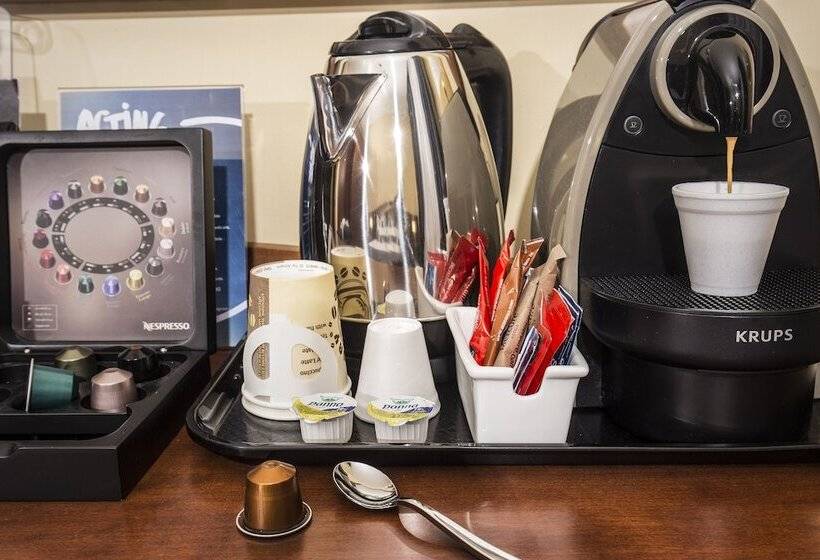 Superior Szoba, Mercure Genova San Biagio