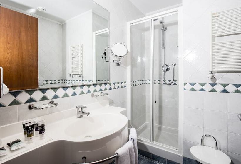 Kétágyas Standard Szoba, Mercure Genova San Biagio