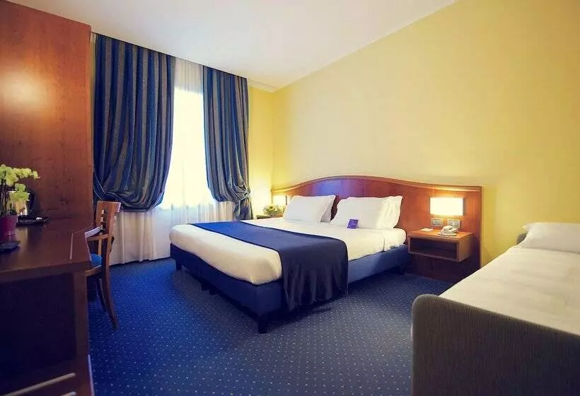 Standard-huone Parivuode, Mercure Genova San Biagio
