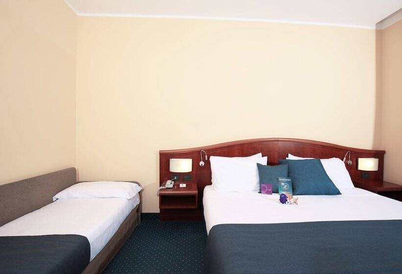 Kétágyas Standard Szoba, Mercure Genova San Biagio