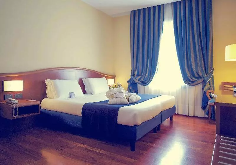 Superior-huone, Mercure Genova San Biagio