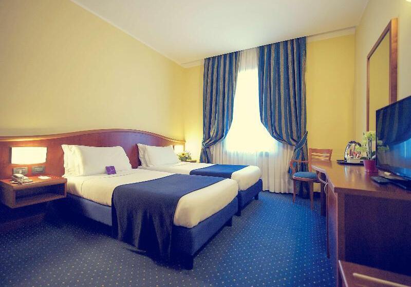 Standard Szoba, Mercure Genova San Biagio