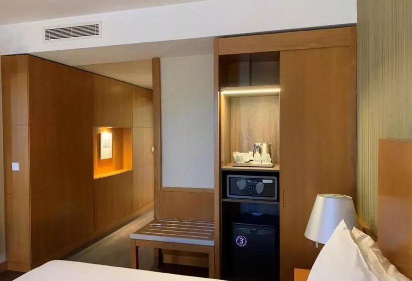ダブルベッドスタンダードルーム, Mercure Porto Gaia