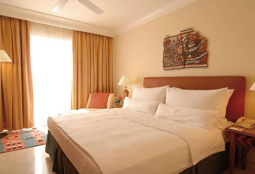 اتاق لوکس با چشمانداز دریا, Movenpick Resort & Residences Aqaba