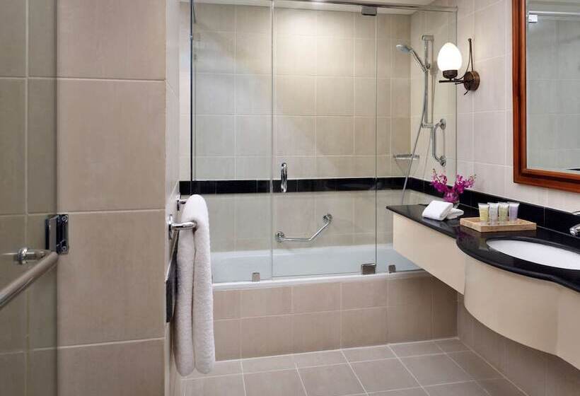 سوییت با چشمانداز دریا, Movenpick Resort & Residences Aqaba