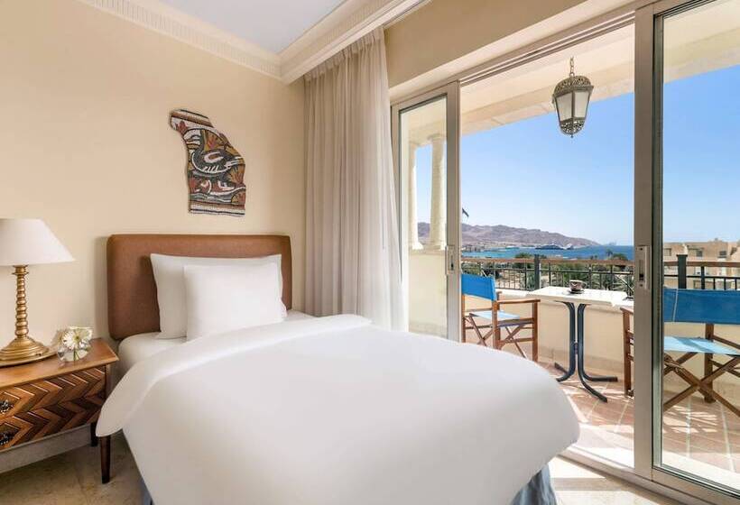 اتاق سوپریور با چشمانداز دریا, Movenpick Resort & Residences Aqaba