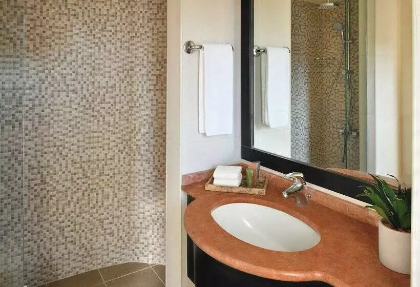 海の見える3ベッドルームアパートメント, Movenpick Resort & Residences Aqaba