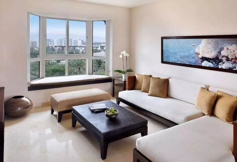 海の見える3ベッドルームアパートメント, Movenpick Resort & Residences Aqaba