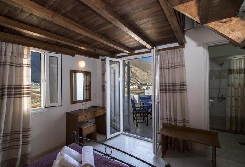 Четырехместный Номер Стандарт, Petra Nera