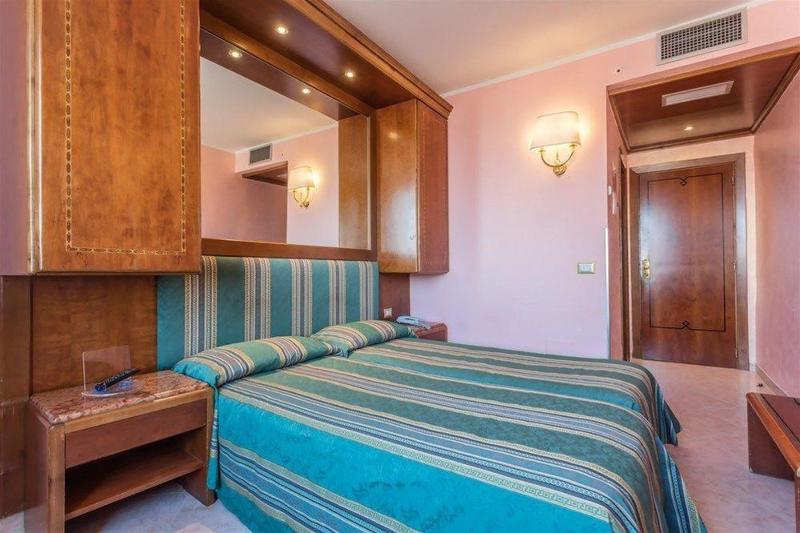 标准间, Raeli Hotel Siracusa