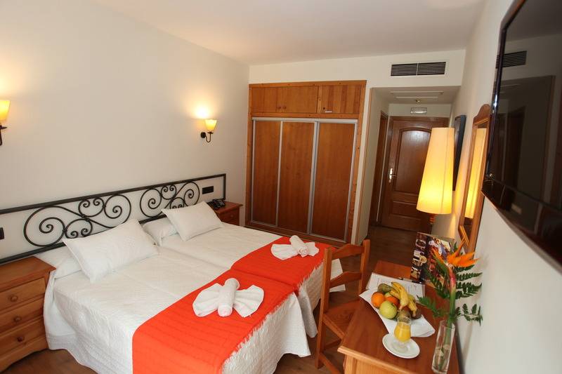اتاق استاندارد سه نفره, Raeli Hotel Siracusa