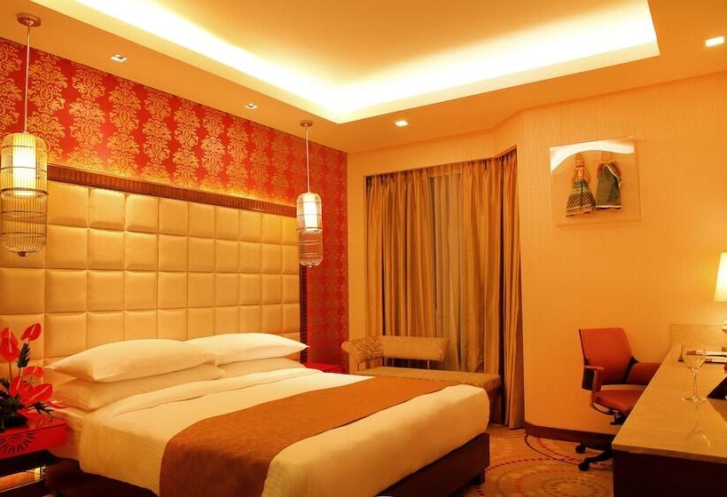 Номер Deluxe, The Metropolitan Hotel & Spa New Delhi